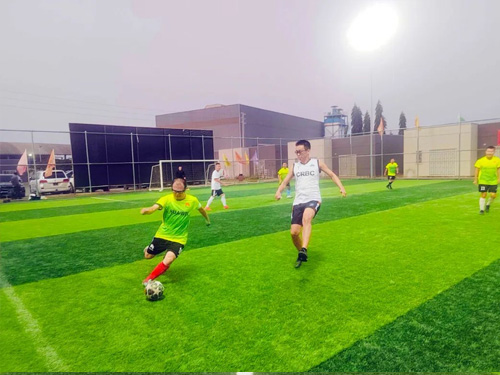 苏杰杯足球联赛今日闭幕 焦点赛事决定冠军花落谁家？